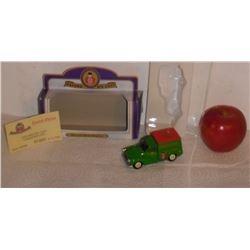 Limited edition die-cast Christmas Oxford - edition limitee petit camion jouet collection