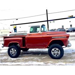 1959 CHEVROLET APACHE 4X4 TRUCK