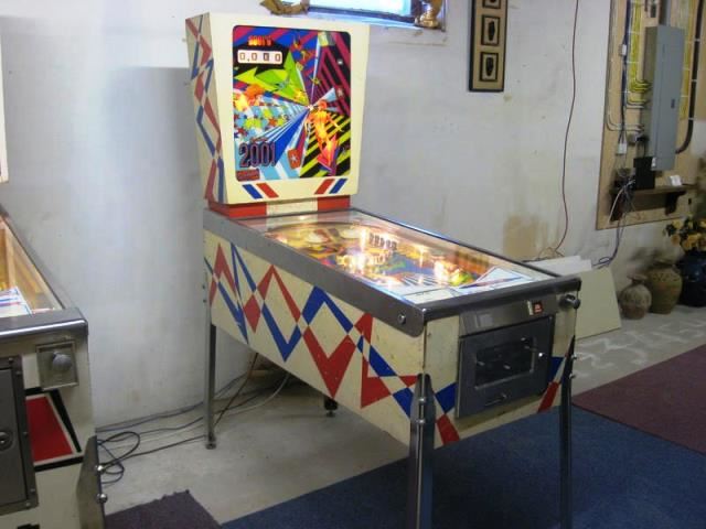 2001 GOTTLIEB EM PINBALL MACHINE - EG Auctions