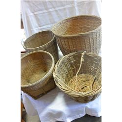 LOT OF WICKER BASKETS