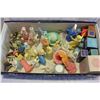 Image 1 : LOT OF AVON COLLETIBLES
