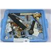 Image 1 : TRAY OF COLLECTIBLES AND JEWELLRY