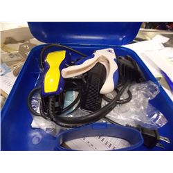 PET GROOMER KIT - ACCESSORIES AND CASE