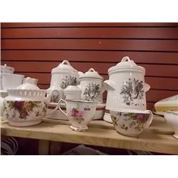 SHELF - CANNISTER SET & COLLECTABLE DISHES