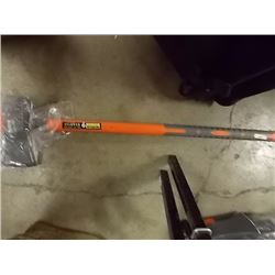 NEW SPLITTING MAUL WITH FIBRE GLASS HANDLE - 8LB