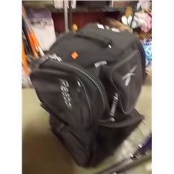 ROBOK - SPORTS BAG - LIKE NEW - HAS PULL OUT HANDLE