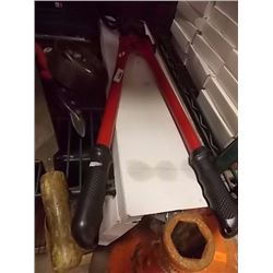 NEW BOLT CUTTERS - 24"