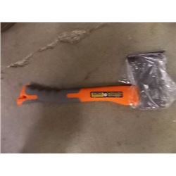 NEW HATCHET WITH FIBRE GLASS HANDLE