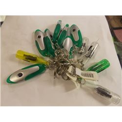 LED LIGHT KEYCHAINS - 12 TL