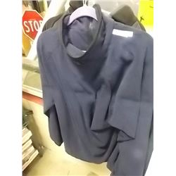 COATS / VESTS  - 3 TTL
