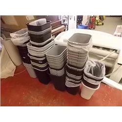 LOT OF 4 SMALL TO MEDIUM GARBAGE CANS