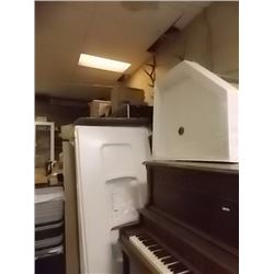 NEW  STANDING SHOWER KIT WITH BASE