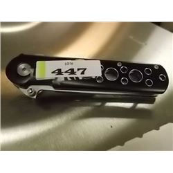 FOLDING KNIFE "DUCK 440 STEEL" WITH BELT CLIP - HANDLE WITH CIRCLES