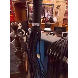 LEATHER WHIP - CAT'O 9 - 10 STAND