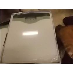 NEW "ZENITH" BATHROOM SCALE