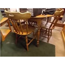 VINTAGE SMALL WOOD ROUND DINING TABLE (43" D) & CHAIRS