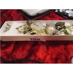 LOT OF ASSORTED RHINESTONE JEWELRY -