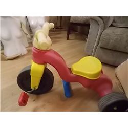 TRICYCLE- "FISHER PRICE"