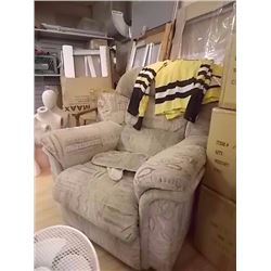 UPHOLSTERD ROCKING ARM CHAIR