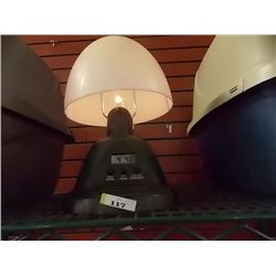 BATTERY OPERATED LANTERN & DOCK