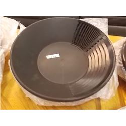 NEW GOLD PAN - ESTWING - BLACK PLASTIC - MED