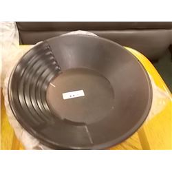 NEW GOLD PAN - ESTWING - BLACK PLASTIC - SMALL