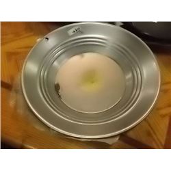NEW GOLD PAN - ESTWING - METAL -