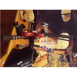 GUITAR HERO GUITAR