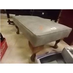 VINTAGE FOOT STOOL