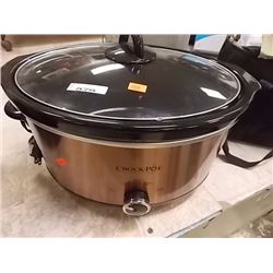CROCK POT- CORPPER TONE