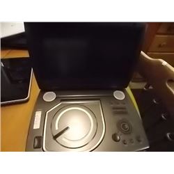 DVD PLAYER = AWIA - PORTABLE - NO CORDS - PS
