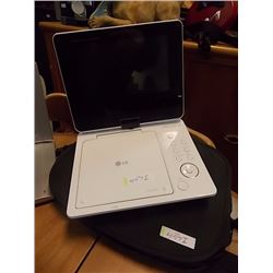 DVD PLAYER - LG - WITH CARRY CASE & CORDS - & REMOTE - PS
