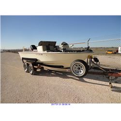 1986 - FIBERGLASS BOAT