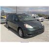 Image 1 : 2005 - TOYOTA SIENNA