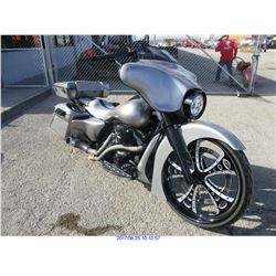 2010 - HARLEY DAVIDSON FLHXS
