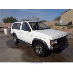 1990 - NISSAN PATHFINDER // SALVAGE TITLE
