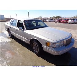 1992 - LINCOLN TOWN CAR