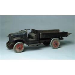 BUDDY L HYDRAULIC DUMP TRUCK