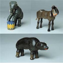 LOT OF 3 WOODEN ANIMALS WITH CIRCUS DRUM