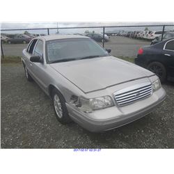2004 - FORD CROWN VICTORIA