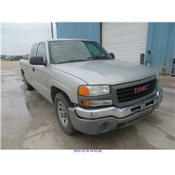 2004 - GMC SIERRA