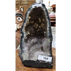 AMETHYST GEODE 8.74KG