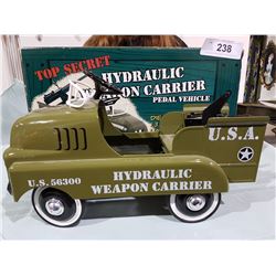 DIECAST HYDRAULIC WEAPON CARRIER PEDAL CAR W/ BOX