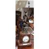 Image 1 : RED MARBLE MANTLE CLOCK W/ BRONZE FIGURINE