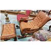 Image 1 : HIGHLY CARVED ROCKER & OTTOMAN