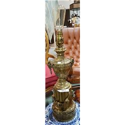 EARLY 20TH C. FRENCH BRASS ORNATE LAMP