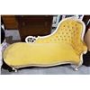 Image 1 : GOLD CHAISE
