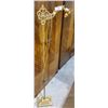 Image 1 : GILT BRIDGE LAMP