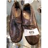 Image 1 : VINTAGE LEATHER CHILDRENS SHOES