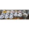 Image 1 : LOT OF 15 TEACUPS & SAUCERS
